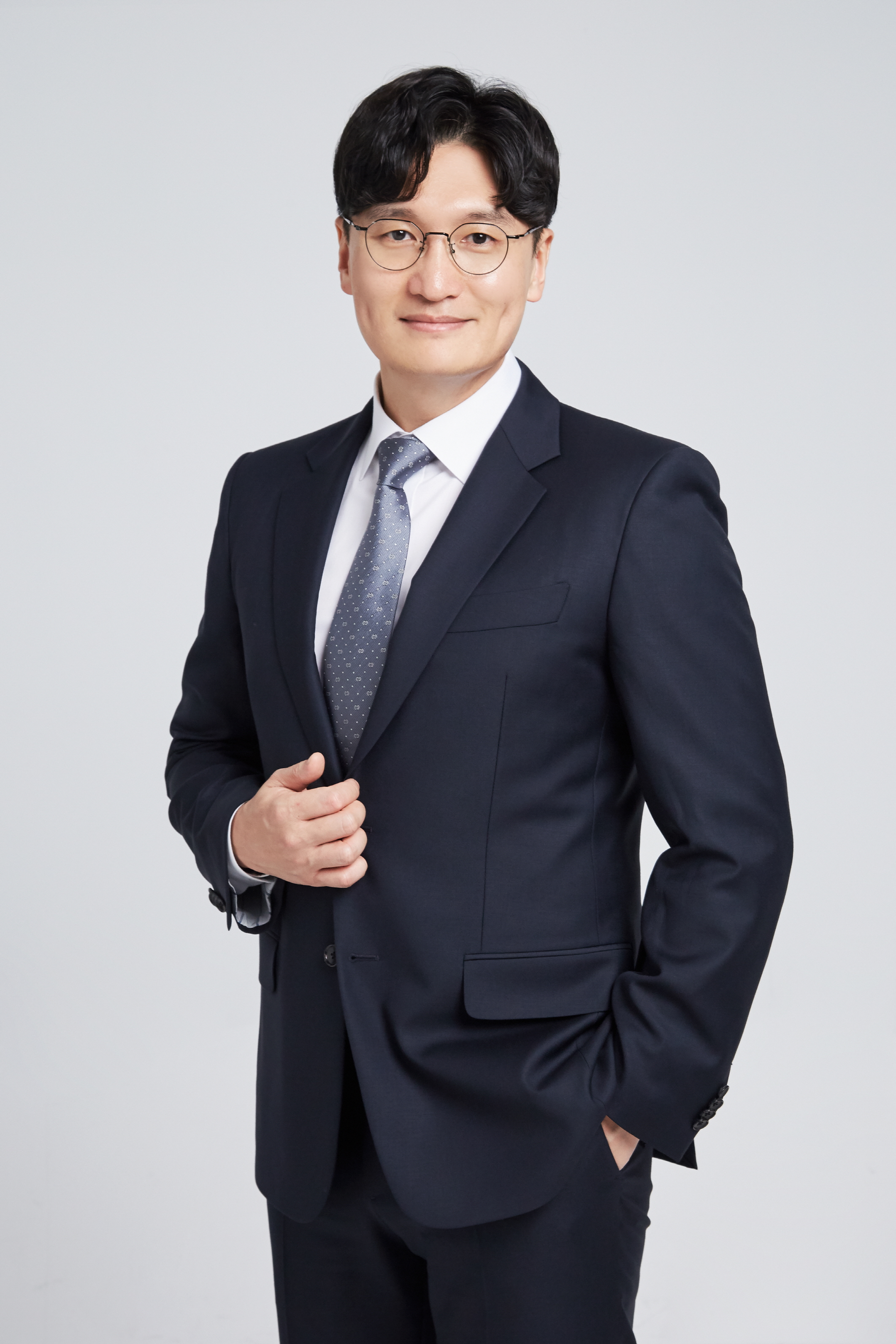 이재혁 변호사.jpg